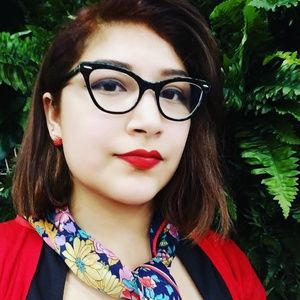 Meet your Posher, Stephanie
